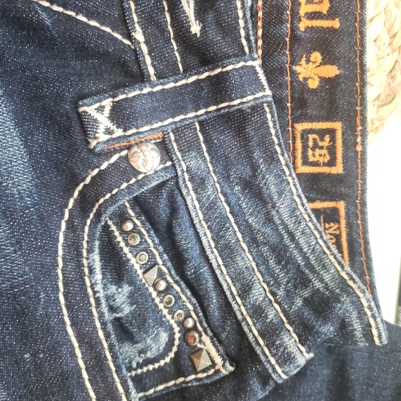 Rock Revival Capri Cropped Womens - Picture 3 of 6